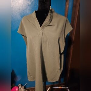 Figs Scrub Top OD Green